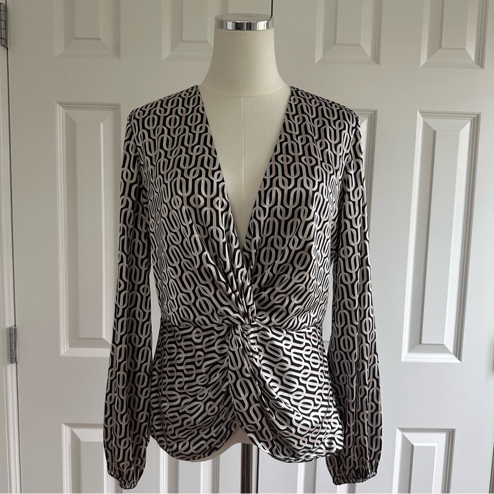 INC International Concepts Knot Front Blouse Geometric Size 8 Black Tan